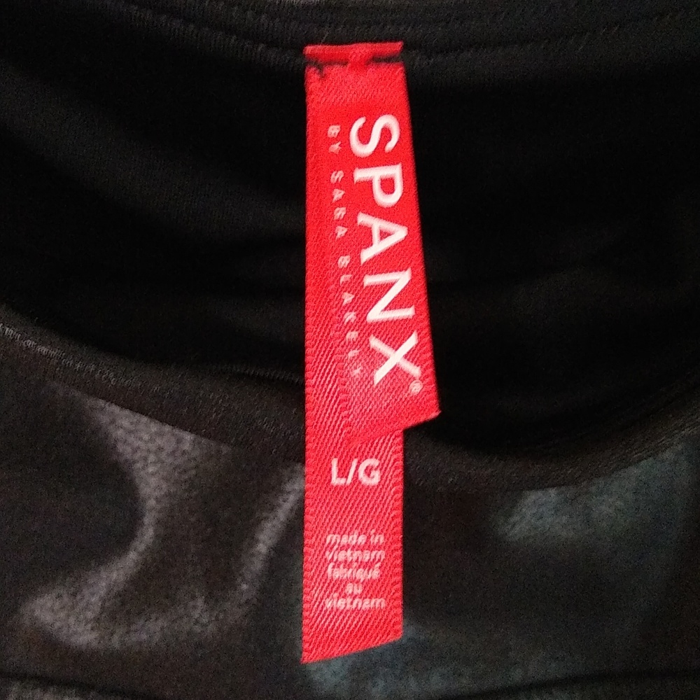 SPANX Faux leather leggings size Large - Picture 9 of 9